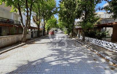 Kuşadası Davutlar Satılık Villa 5+1 Denize 500 Metre