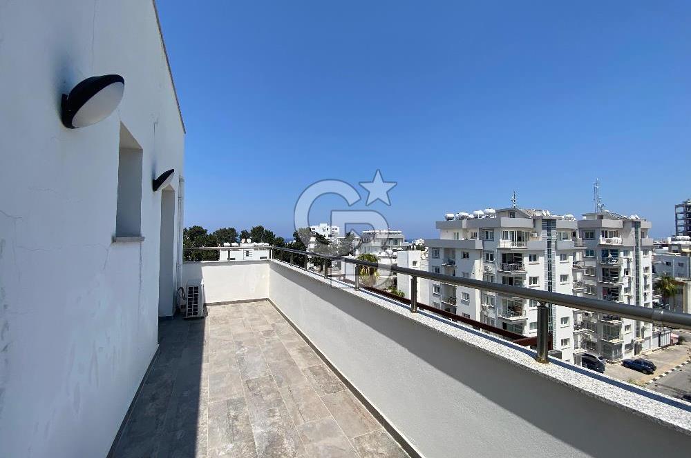 KKTC Girne Merkez Bölgesinde Kiralık Penthouse Daire