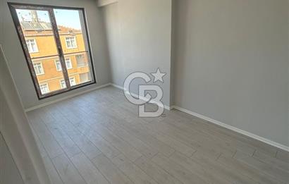 MUSTAFAPAŞA'DA CADDE ÜSTÜ 2+1 SIFIR ARAKAT DAİRE