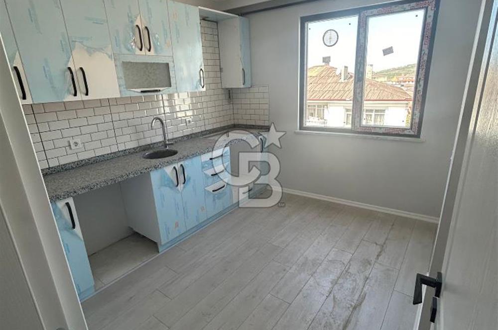 MUSTAFAPAŞA'DA CADDE ÜSTÜ 2+1 SIFIR ARAKAT DAİRE