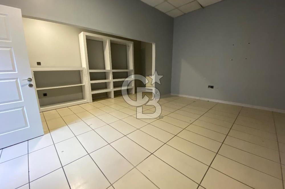  Ataşehir Ferhatpaşa Köşe Konumda Kiralık 5 Katlı Komple Bina