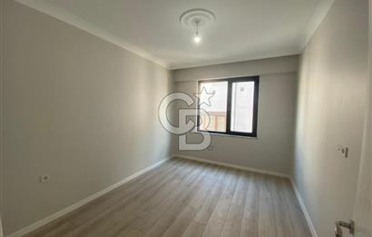 YALOVA ÇİFTLİKKÖY'DE SATILIK DENİZ MANZARALI 3+1 DAİRE