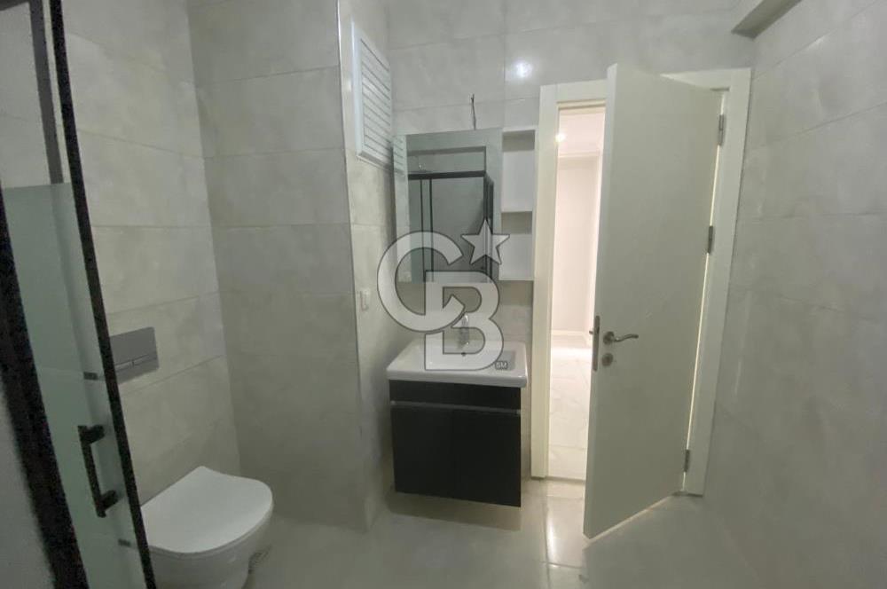 YALOVA ÇİFTLİKKÖY'DE SATILIK DENİZ MANZARALI 3+1 DAİRE