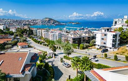 Kuşadası Marina ‘da Deniz Manzaralı 2+1 Şık Daire