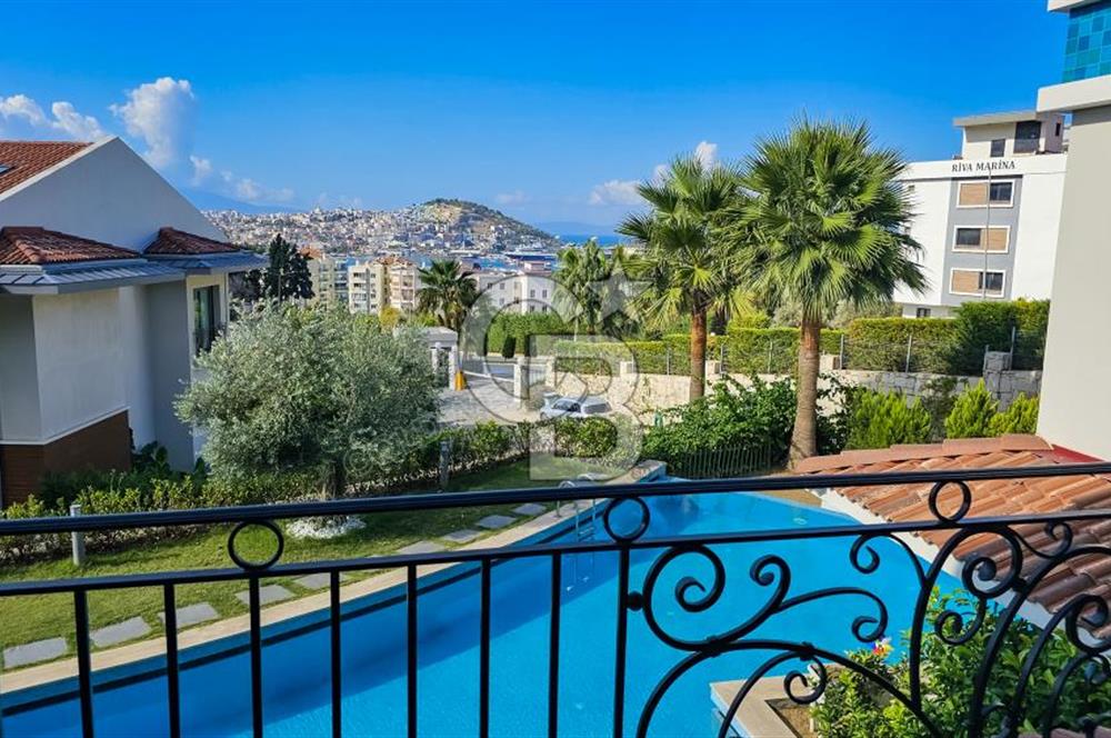 Kuşadası Marina ‘da Deniz Manzaralı 2+1 Şık Daire