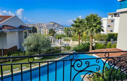 Kuşadası Marina ‘da Deniz Manzaralı 2+1 Şık Daire