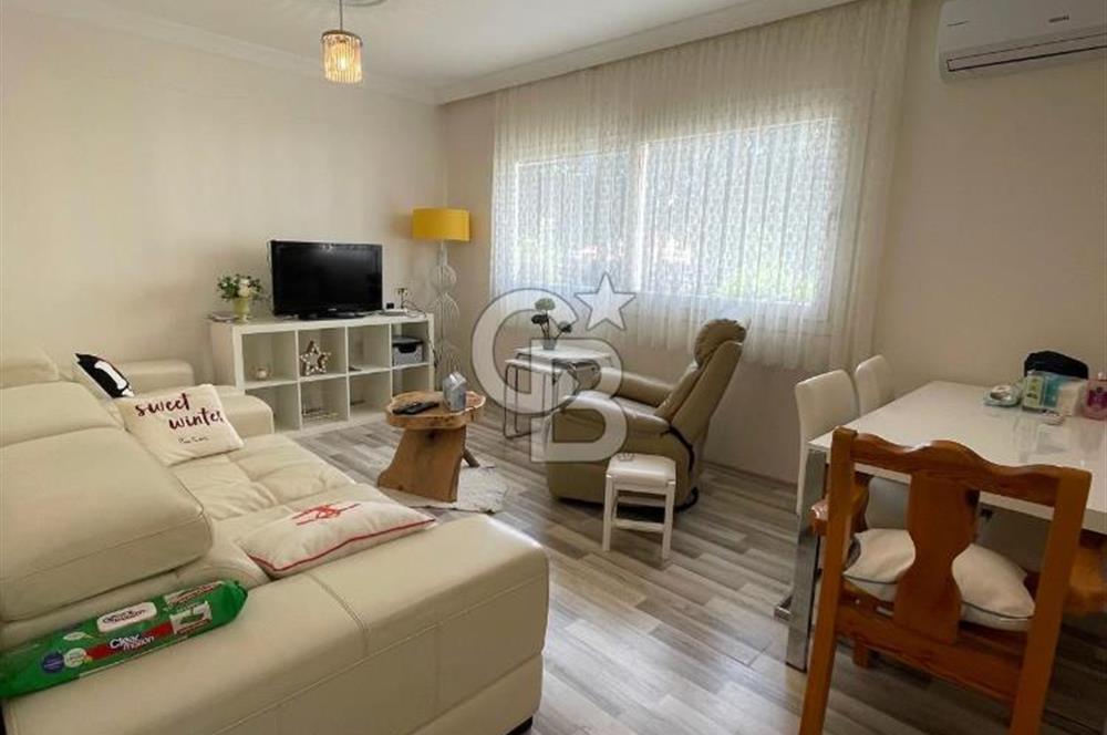 ALAÇATI ÇARŞI MERKEZİNDE FULL TADİLATLI SATILIK DAİRE