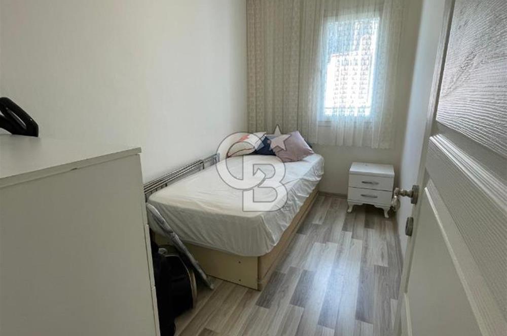 ALAÇATI ÇARŞI MERKEZİNDE FULL TADİLATLI SATILIK DAİRE