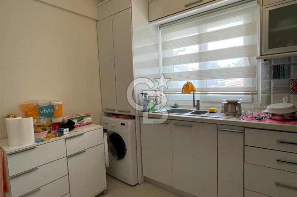 ALAÇATI ÇARŞI MERKEZİNDE FULL TADİLATLI SATILIK DAİRE