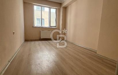 LAPSEKİ ÇARDAK BELDESİNDE SATILIK 2+1 DAİRE.