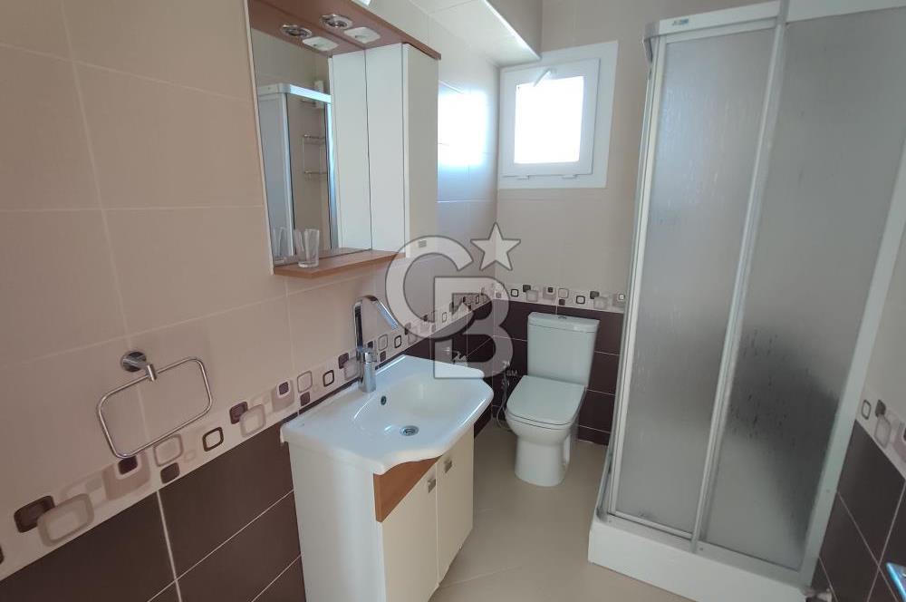 Girne Doğanköyde Geniş Alanlı Havuzlu Bol Özellikli Kiralık 4+1 Ensuite Villa 