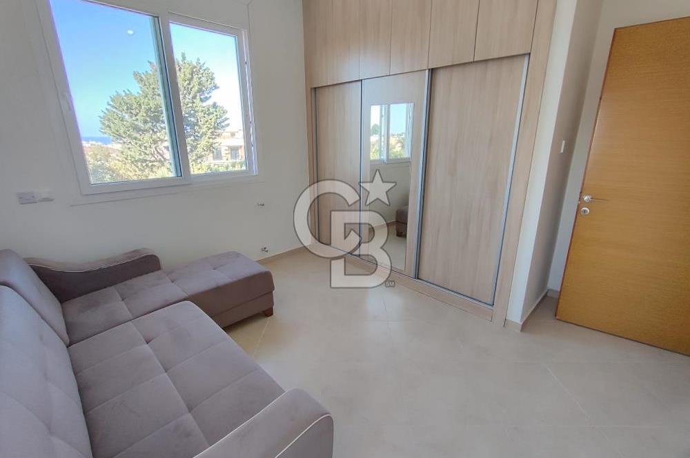 Girne Doğanköyde Geniş Alanlı Havuzlu Bol Özellikli Kiralık 4+1 Ensuite Villa 