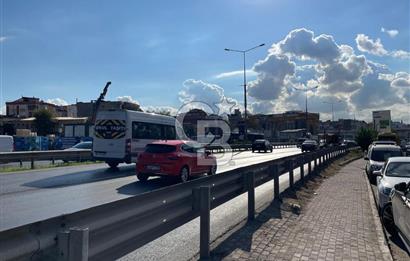 Pendik Kaynarca E5'e Cephe  Boş Satılık Plaza 