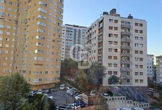 Şişli de Satılık site içerisinde daire 