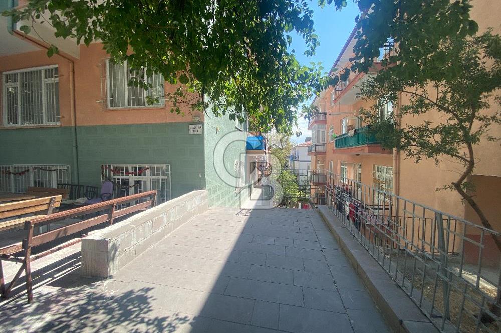 Tepebaşı'nda Cadde Yakını 90 m2 Kiralık 3+1 Daire