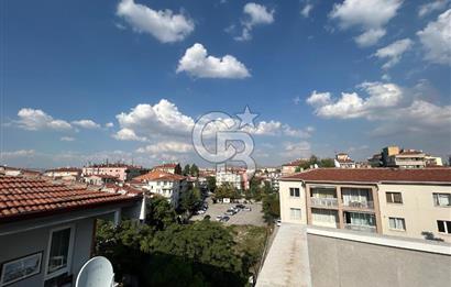  KENNEDY CADDESİ ÜZERİNDE BOŞ VE TERASLI SATILIK DAİRE 