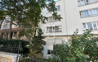  KENNEDY CADDESİ ÜZERİNDE BOŞ VE TERASLI SATILIK DAİRE 