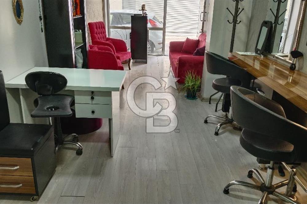 İzmir, Eşrefpaşa'da Ana Cad.20Mt Mesafe de Devren Kiralık Kuaför