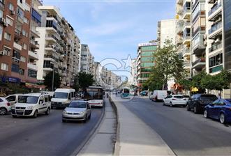 İzmir, Eşrefpaşa'da Ana Cad.20Mt Mesafe de Devren Kiralık Kuaför