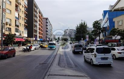 İzmir, Eşrefpaşa'da Ana Cad.20Mt Mesafe de Devren Kiralık Kuaför