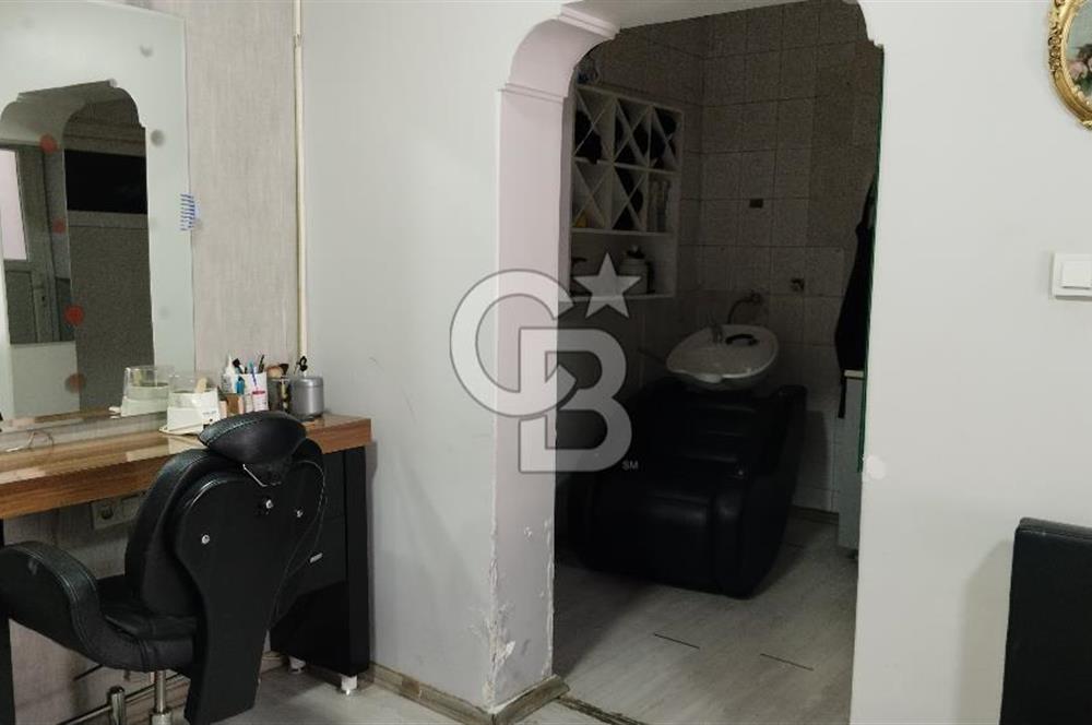 İzmir, Eşrefpaşa'da Ana Cad.20Mt Mesafe de Devren Kiralık Kuaför