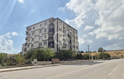 ÇİĞLİ İNÖNÜ MAHALLESİ'NDE ARA KAT ÖNÜ AÇIK 3+1 SATILIK DAİRE 