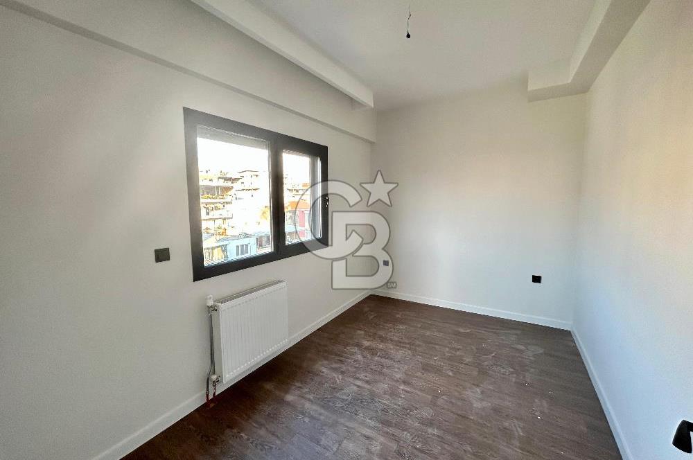 Çiğli Balatçık Anadolu Cad Üzeri Black Suits Sitesi'nde 1+1 Satılık Daire