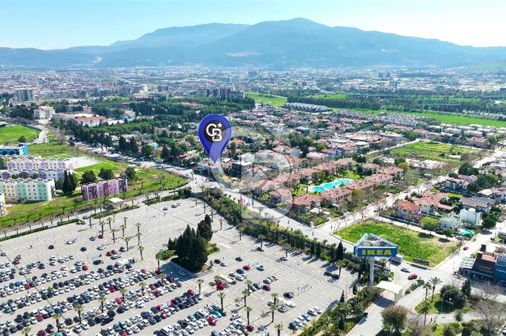 FORUM BORNOVA KARŞISINDA, CADDE ÜZERİNDE, SATILIK 5+2 TRİPLEKS VİLLA