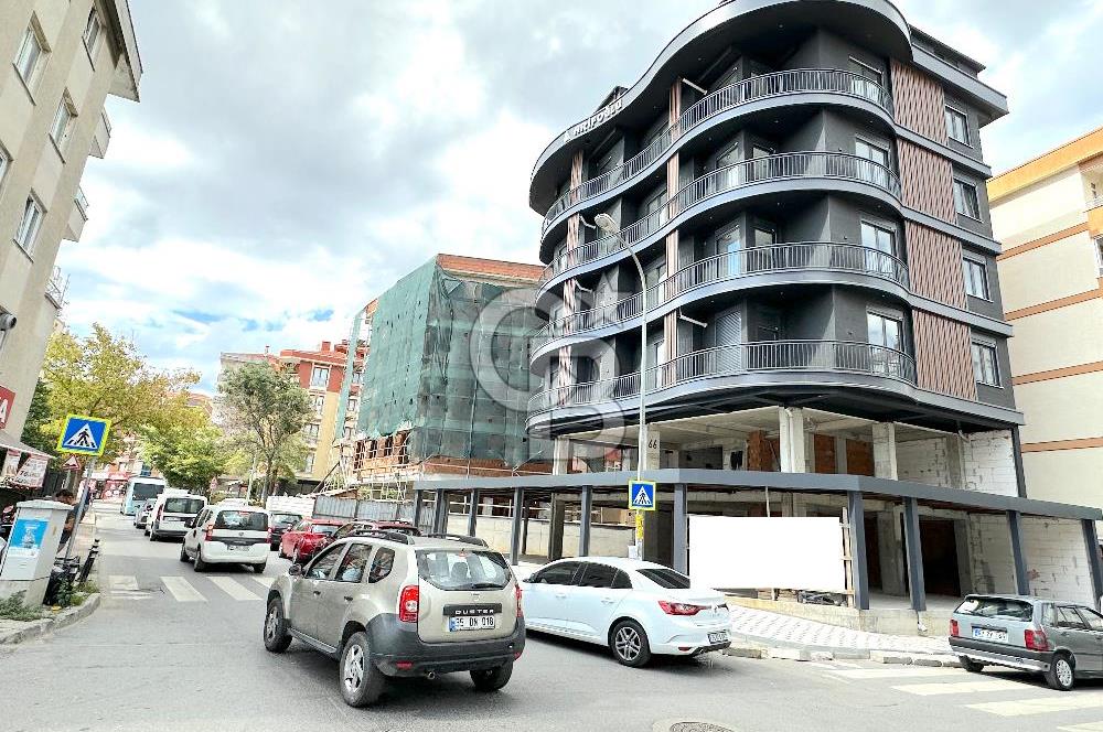 Kartal Soğanlık Cadde Üzeri 470m2 Köşe Konumda 35m Çift Cepheli