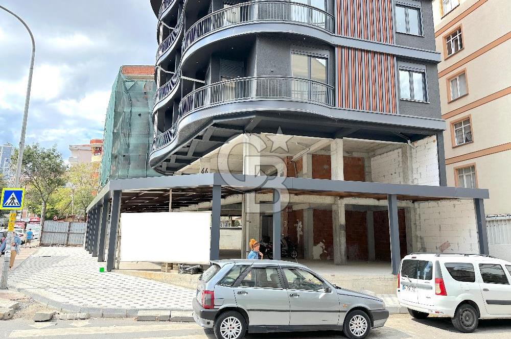 Kartal Soğanlık Cadde Üzeri 470m2 Köşe Konumda 35m Çift Cepheli