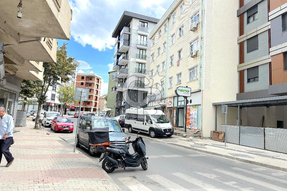 Kartal Soğanlık Cadde Üzeri 470m2 Köşe Konumda 35m Çift Cepheli