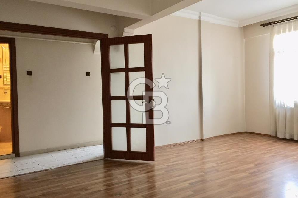 OPPORTUNITY Investment 2+1 with a view of the coast in Bakırköy Taşhan