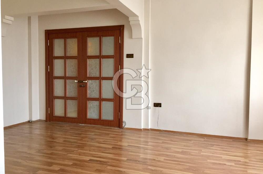 OPPORTUNITY Investment 2+1 with a view of the coast in Bakırköy Taşhan