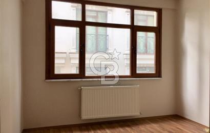 OPPORTUNITY Investment 2+1 with a view of the coast in Bakırköy Taşhan