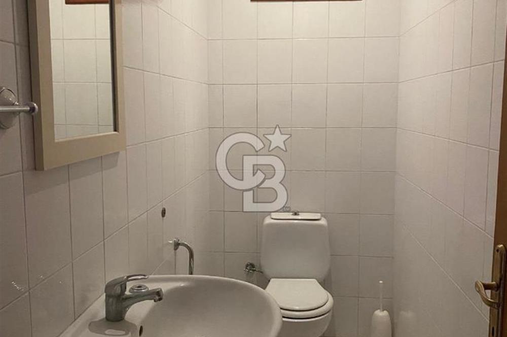 FLORYA'DA DÜZ GİRİŞ SATILIK DAİRE