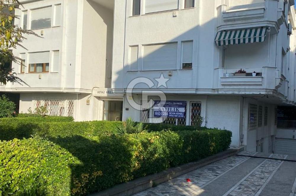 FLORYA'DA DÜZ GİRİŞ SATILIK DAİRE