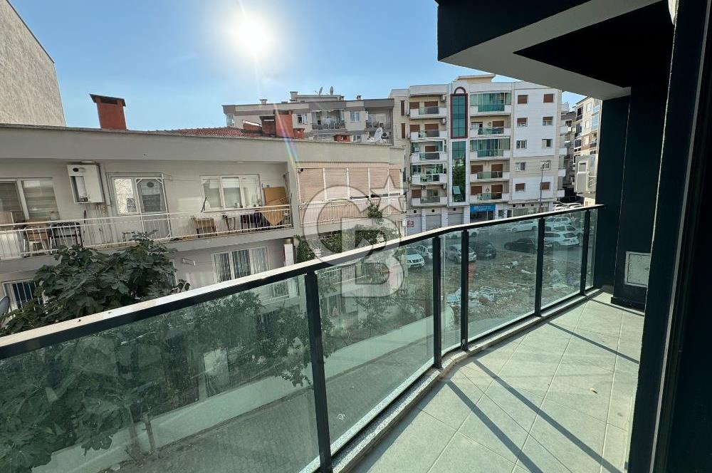 BORNOVA ERZENE'DE SATILIK YENİ 2+1 DAİRE