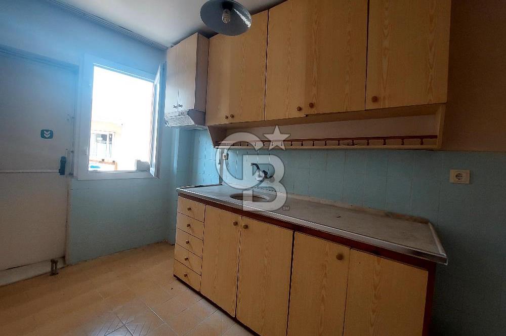 Bayraklı Sahili ve Sevgi Yolu Yakınında Cadde üzeri 2+1 kiralık Daire