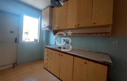 Bayraklı Sahili ve Sevgi Yolu Yakınında Cadde üzeri 2+1 kiralık Daire