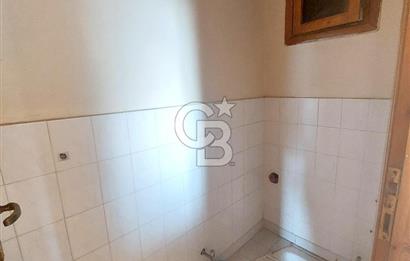 Bayraklı Sahili ve Sevgi Yolu Yakınında Cadde üzeri 2+1 kiralık Daire