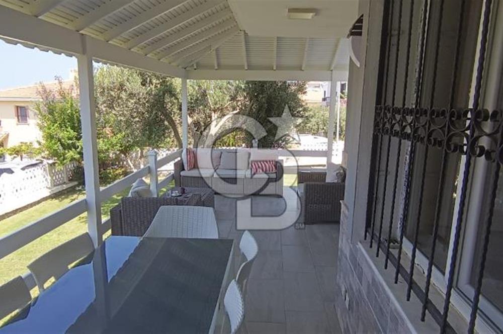 Çeşme Reisdere Özkanlar Sitesi Satılık 3+1 Deniz Manzaralı Villa