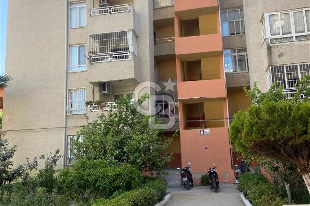 Kuşadası Belkoop Sitesinde Satılık 2+1 daire ve 6 dükkan hisse 