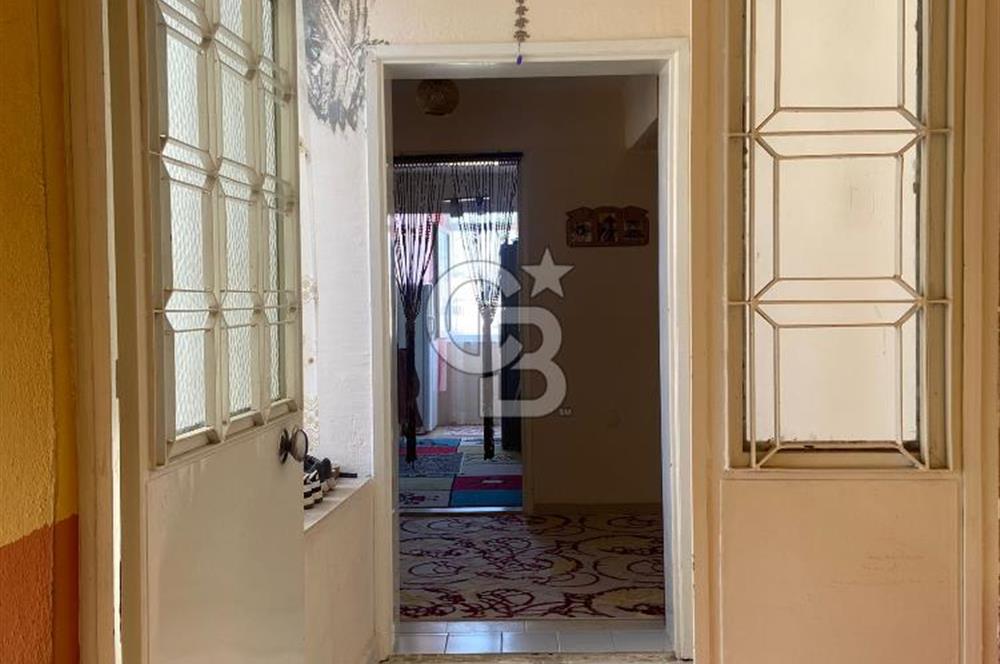 Kuşadası Belkoop Sitesinde Satılık 2+1 daire ve 6 dükkan hisse 