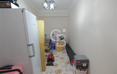 MENEMEN MERKEZDE ÇARŞI İÇERİSİNDE BAKIMLI  3+1 DAİRE