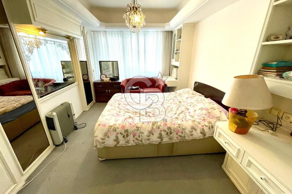 ALSANCAK DENİZ MANZARALI MERKEZİ KONUMDA ÖNÜ AÇIK SATILIK DAİRE