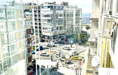 ALSANCAK DENİZ MANZARALI MERKEZİ KONUMDA ÖNÜ AÇIK SATILIK DAİRE