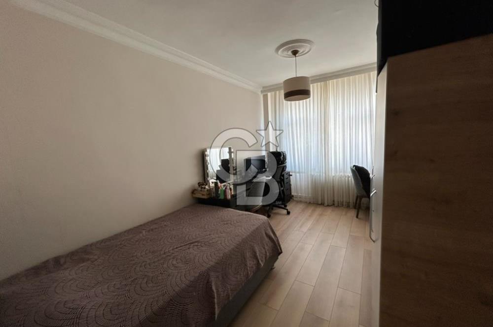 MECİDİYEKÖY MAHALLESİNDE CADDE ÜZERİ 2+1 SATILIK DAİRE