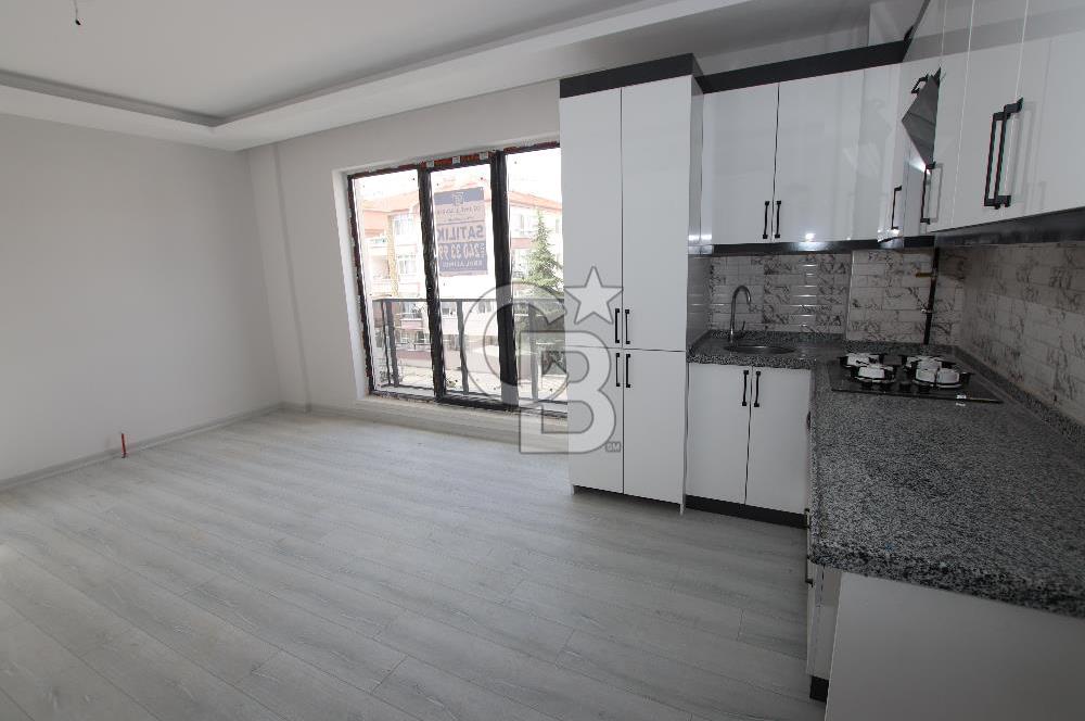 Pursaklar Saray Cadde Üzeri 2.Kat 70 m2 2+1 Satılık Daire