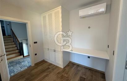 Datça Burgaz Mevkiinde Satılık 5+1 Villa