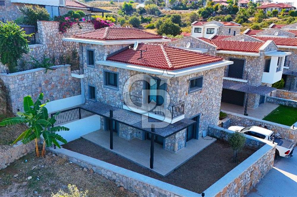 Datça Burgaz Mevkiinde Satılık 5+1 Villa